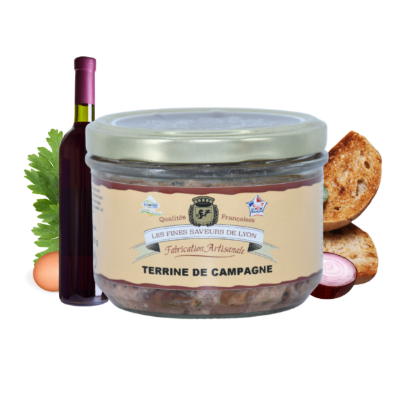 Montrer le produit de notre épicérie salée : la terrine de campagne, produite par les fines saveurs de Lyon