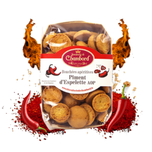 Montrer le produit de notre épicérie salée : les biscuits salés et bouchées apéritives au piment d'Espelette AOP, produits par la biscuiterie de Chambord